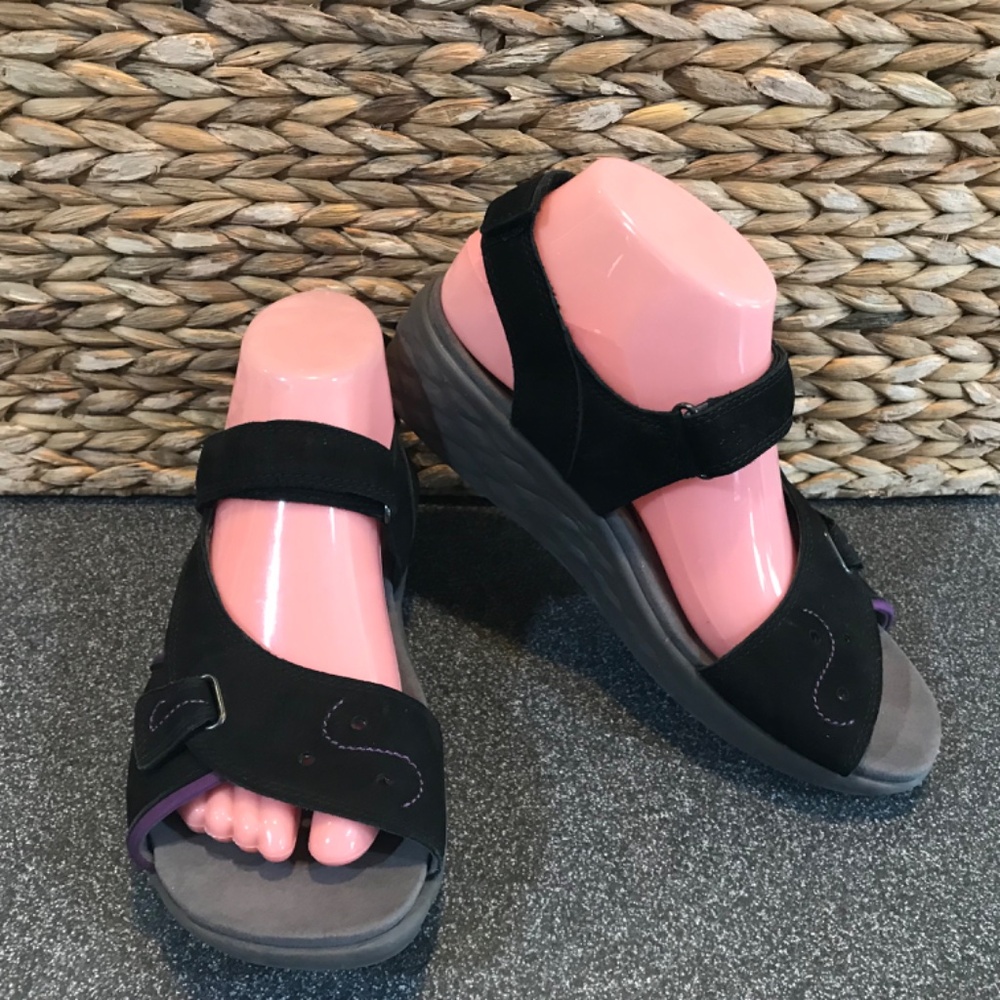 Cobb Hill New Balance Fresh Foam Leather Sandals - Picture 5 of 15